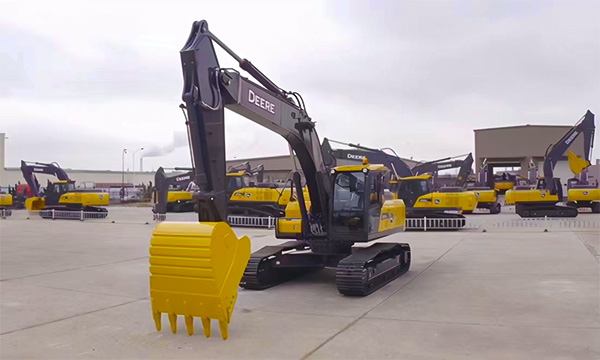 E260LC Excavator